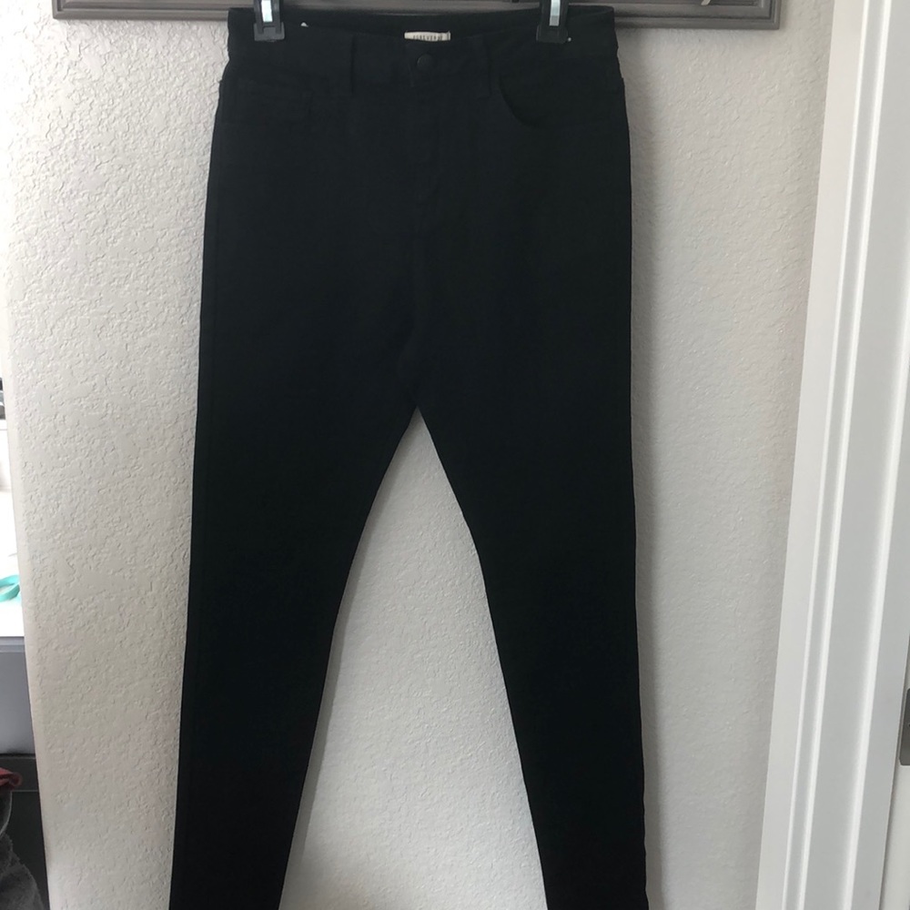 NWOT Forever 21 High Waisted Jeans